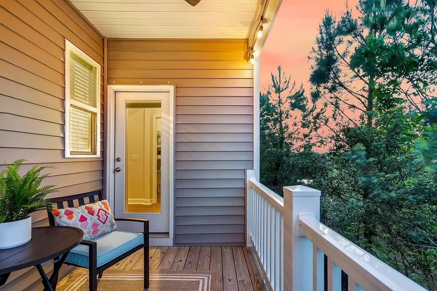 207 Winding River Dr, Johns Island, SC 29455