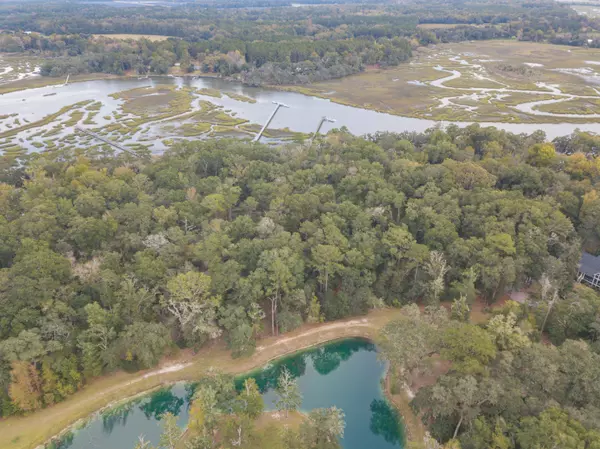 207 Bull Point Dr, Seabrook, SC 29940