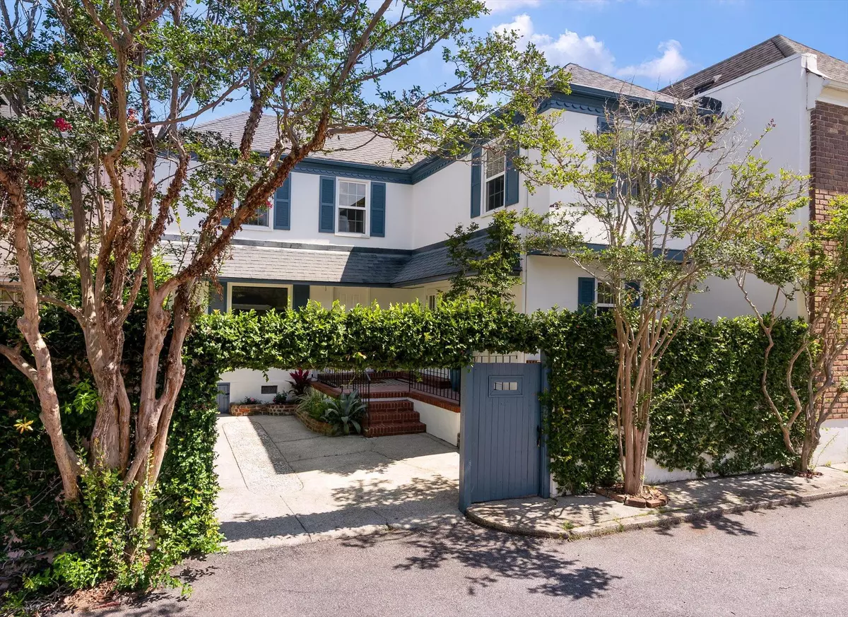 Charleston, SC 29401,8 Poulnot Ln
