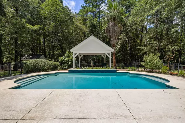 Wadmalaw Island, SC 29487,1855 Long Creek Rd
