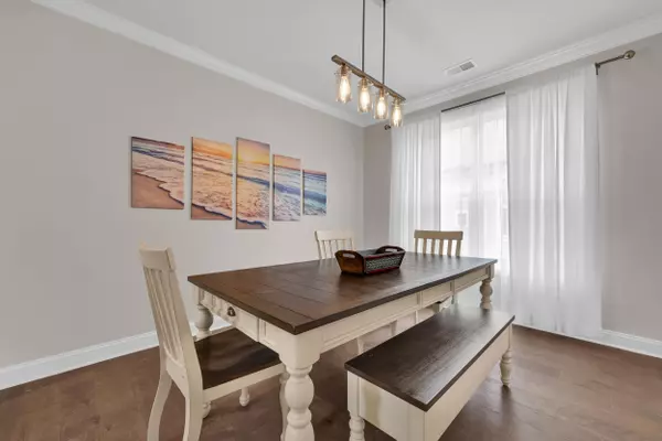 Summerville, SC 29486,228 Shortmarsh St