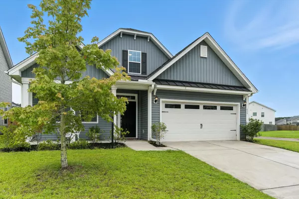 438 Foxbank Plantation Blvd, Moncks Corner, SC 29461