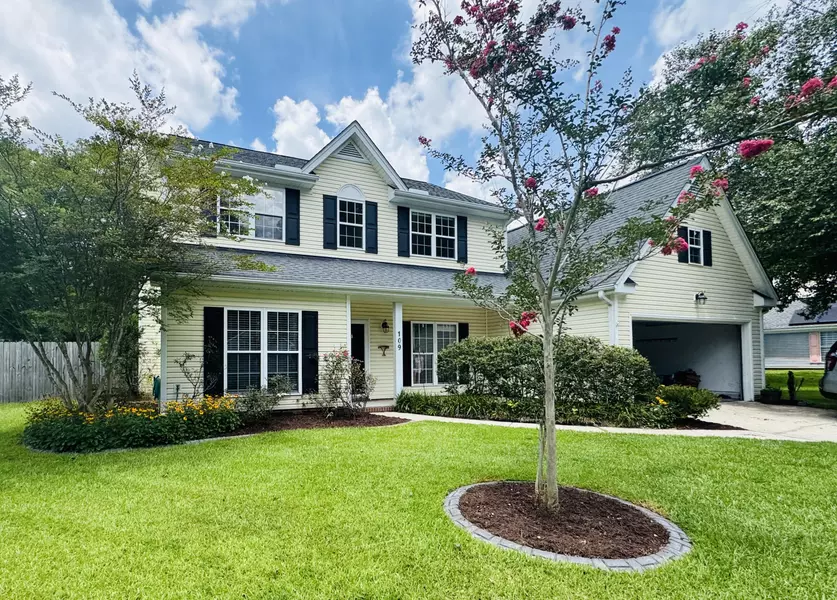 109 Thomaston Ave, Summerville, SC 29485