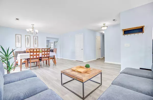 Goose Creek, SC 29445,261 Clayburne Dr