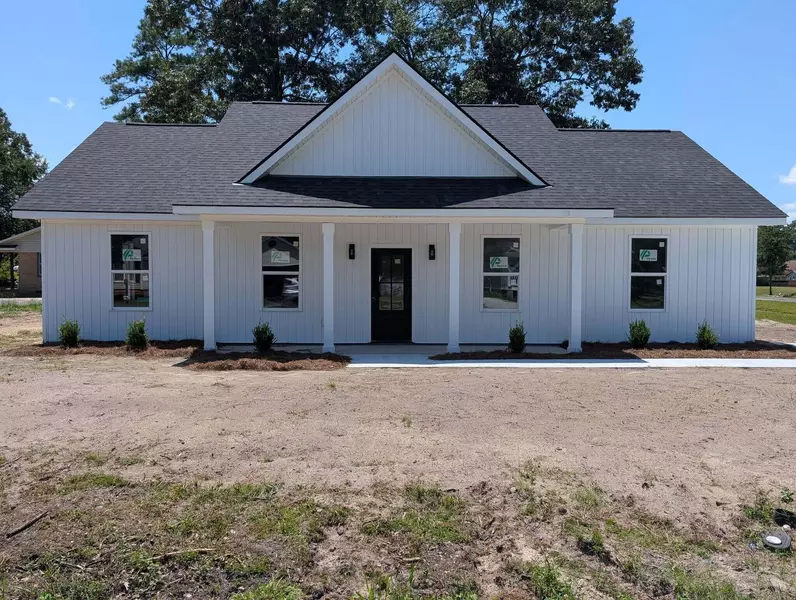 143 Willow Ct, Walterboro, SC 29488