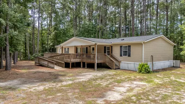Saint Stephen, SC 29479,728 Huskie Ln