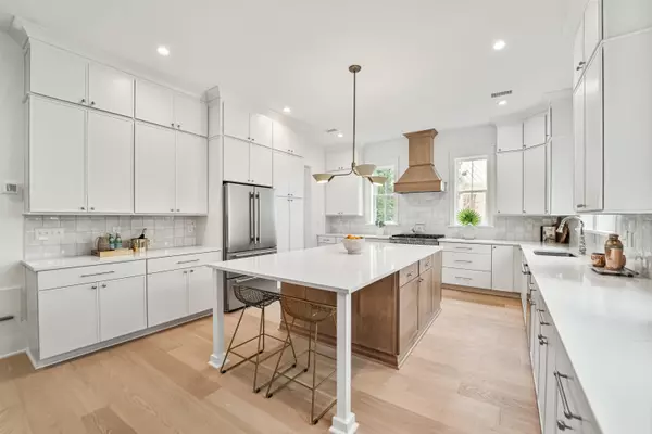2038 Riverbend Dr, Charleston, SC 29412
