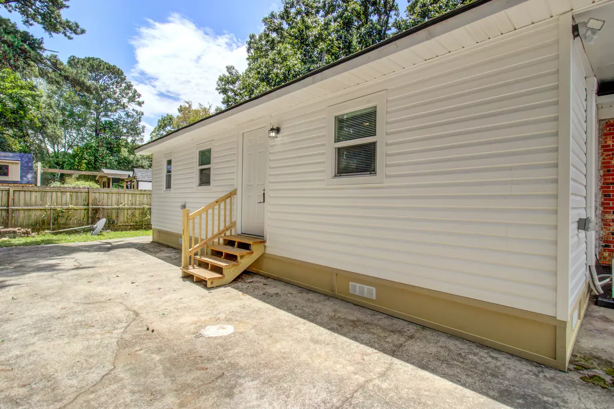 Charleston, SC 29414,816 E Estates Blvd #B