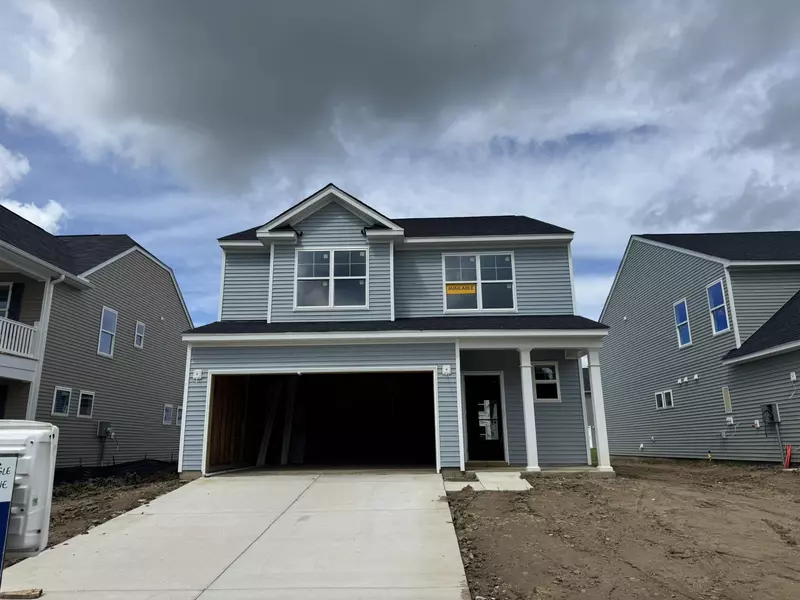 118 Shingle Oak Dr, Moncks Corner, SC 29461