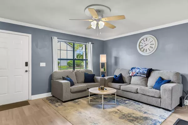 North Charleston, SC 29406,8056 Thelen St