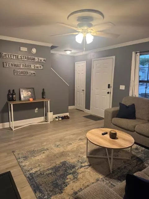 North Charleston, SC 29406,8056 Thelen St