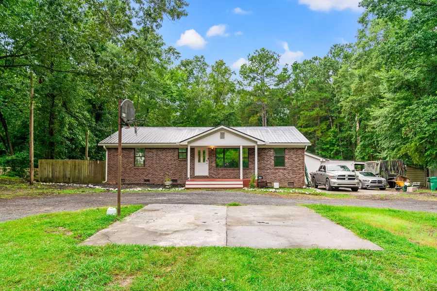419 Kerria Cir, Moncks Corner, SC 29461