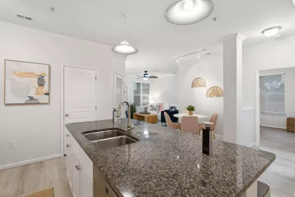 Daniel Island, SC 29492,400 Bucksley Ln #112