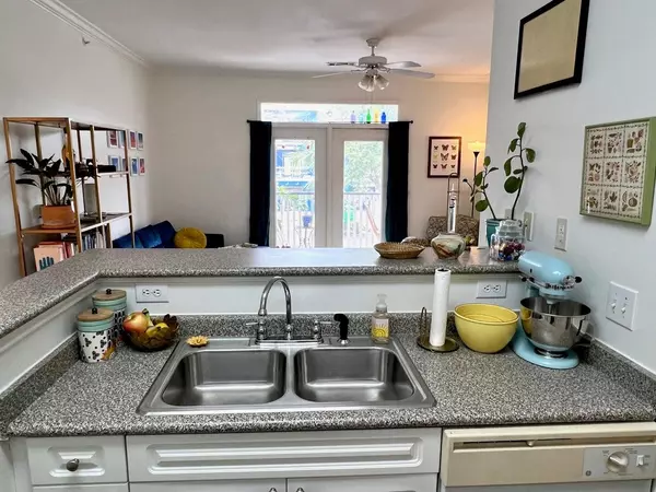 Daniel Island, SC 29492,130 River Landing Dr #7220