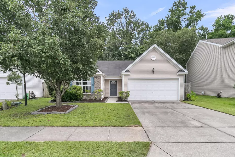 5009 Whitfield Ct, Summerville, SC 29485