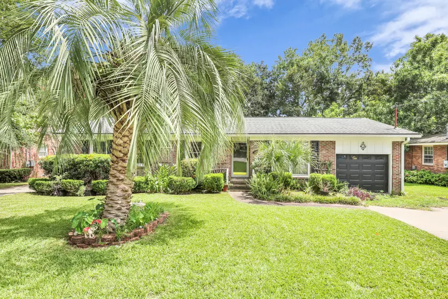 1225 Hillside Dr, Hanahan, SC 29410