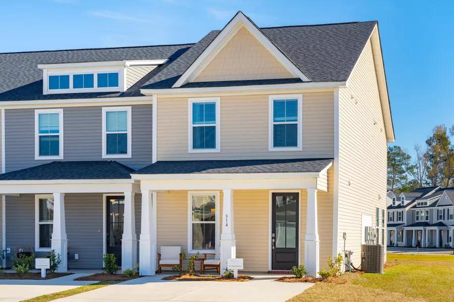 247 Harding Ln, Goose Creek, SC 29445