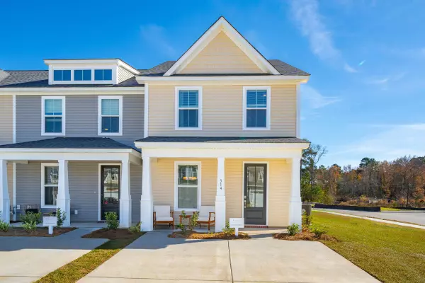 222 Harding Ln, Goose Creek, SC 29445