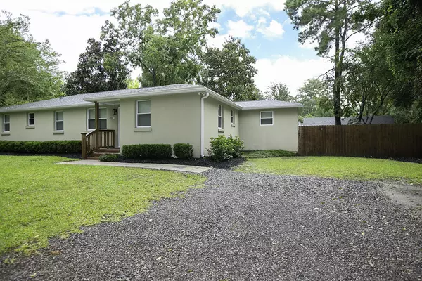 Charleston, SC 29412,2137 St Lukes Dr