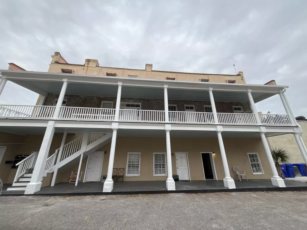 Charleston, SC 29403,126 Alexander St #E