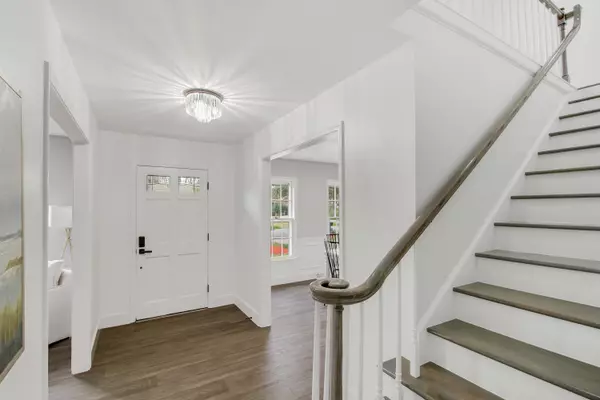 Summerville, SC 29485,305 Mayfield St
