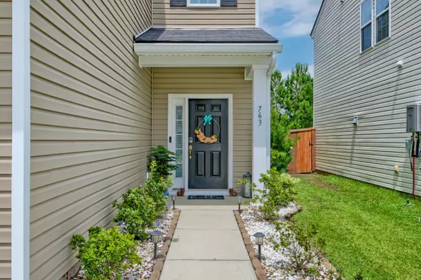 Summerville, SC 29486,763 Redbud Ln