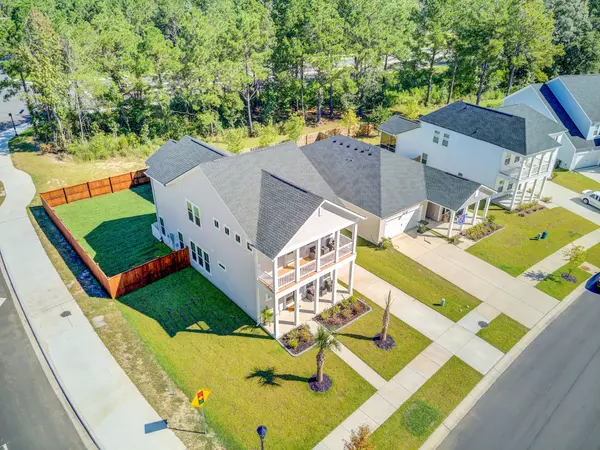 Summerville, SC 29483,254 Red Bluff St
