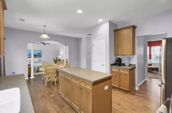 North Charleston, SC 29420,8728 Silvercreek Ln