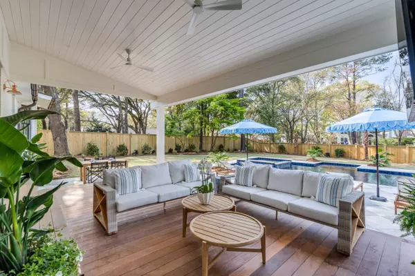 Mount Pleasant, SC 29464,690 Pelzer Dr