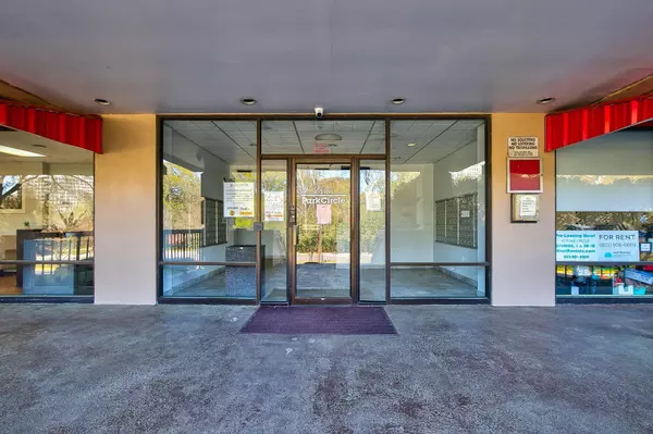 Columbia, SC 29201,1600 Park Cir #716