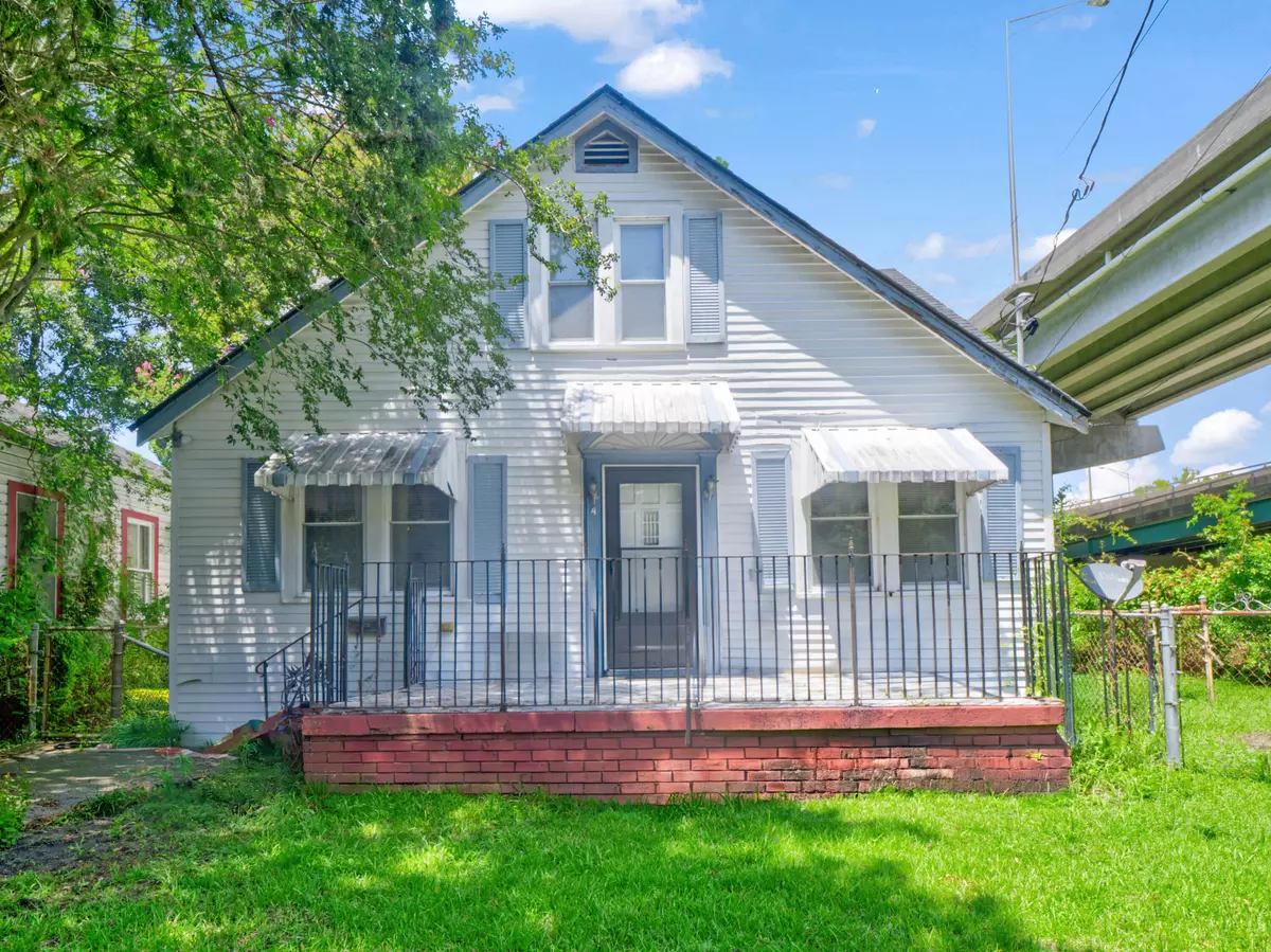 Charleston, SC 29403,4 Poplar St