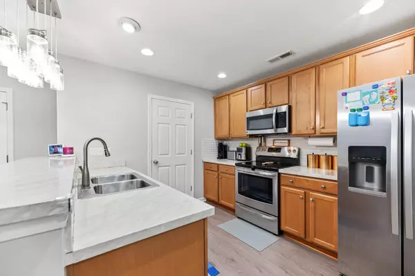 North Charleston, SC 29406,2421 Scholar Ln