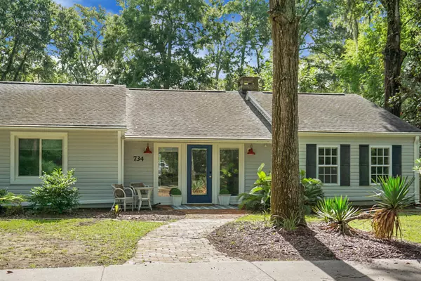 734 Sterling Dr, Charleston, SC 29412