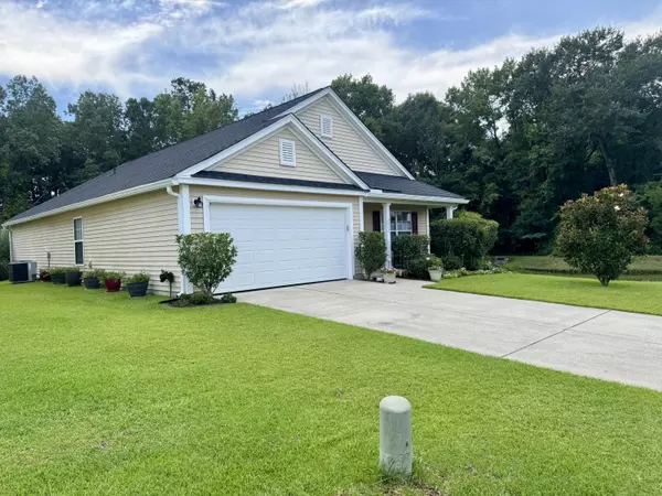 2023 Bearclaw Dr, Goose Creek, SC 29445
