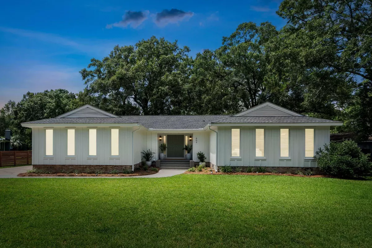 Mount Pleasant, SC 29464,809 O'Sullivan Dr