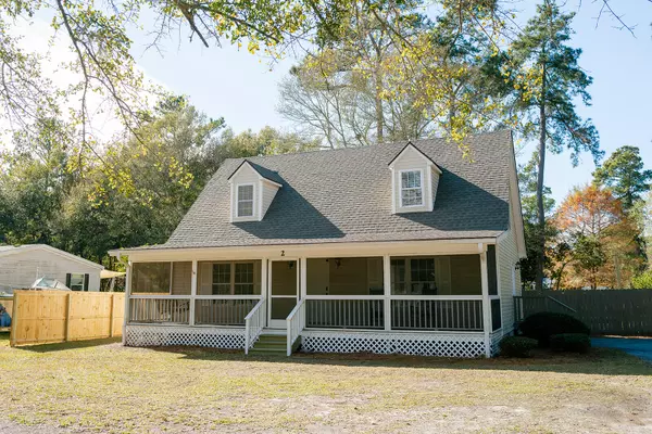 2 Brilliant Ln, Beaufort, SC 29906