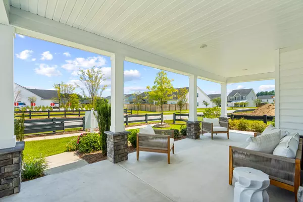 Summerville, SC 29485,118 Rust Rail Way