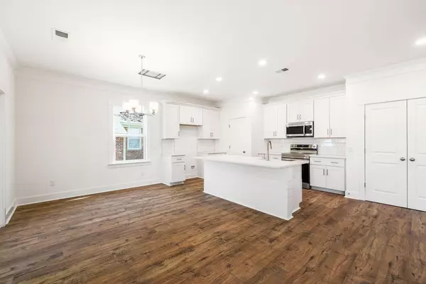 Charleston, SC 29407,1630 Balsam St St