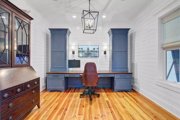 Mount Pleasant, SC 29464,200 Tidal Currents Ln