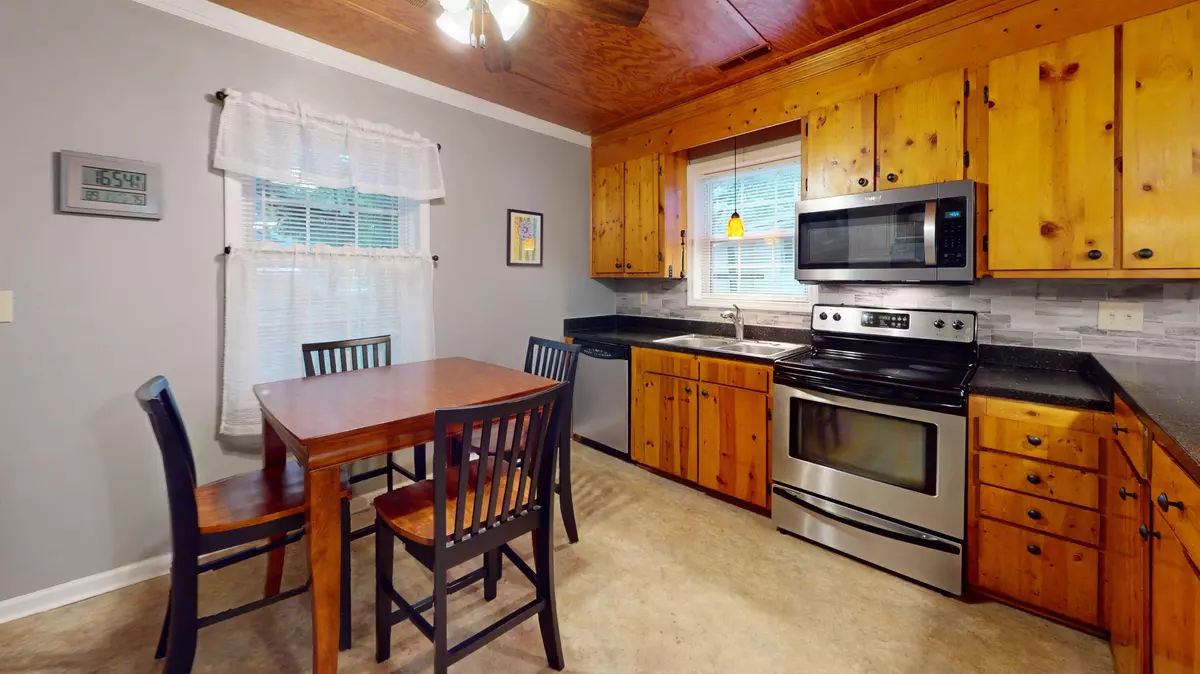 North Charleston, SC 29405,2677 Louise Dr