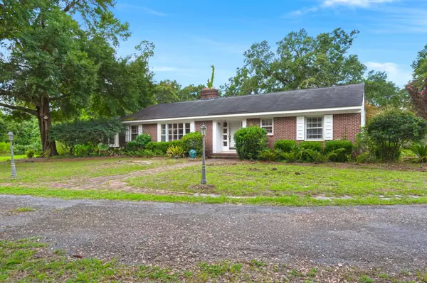 Walterboro, SC 29488,213 N Lemacks St