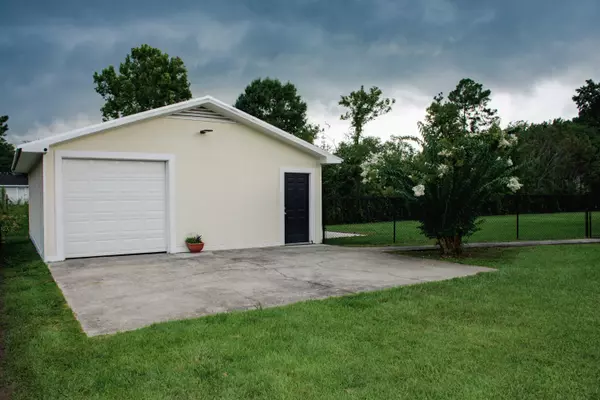 Andrews, SC 29510,415 W Pine St