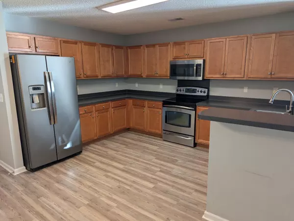 North Charleston, SC 29406,8553 Chloe Ln