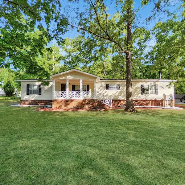 1040 Myrtle Dr, Santee, SC 29142