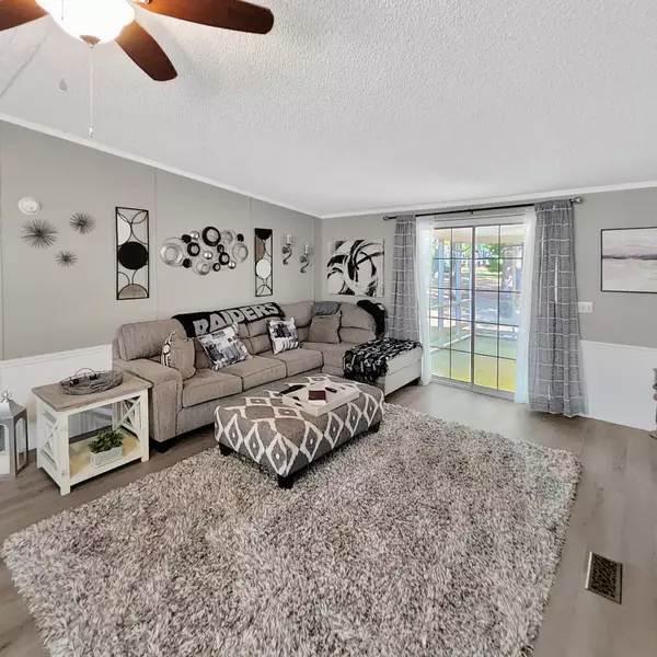 Santee, SC 29142,1040 Myrtle Dr