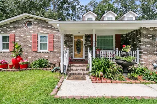 775 Hitching Post Rd, Charleston, SC 29414