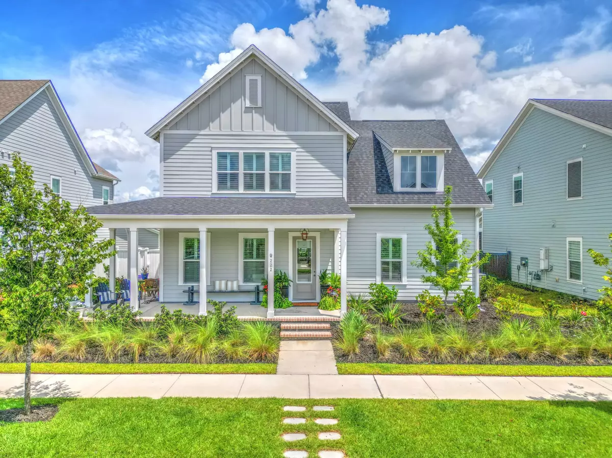 Summerville, SC 29486,222 Symphony Ave