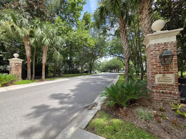1660 St Johns Parrish Way, Johns Island, SC 29455