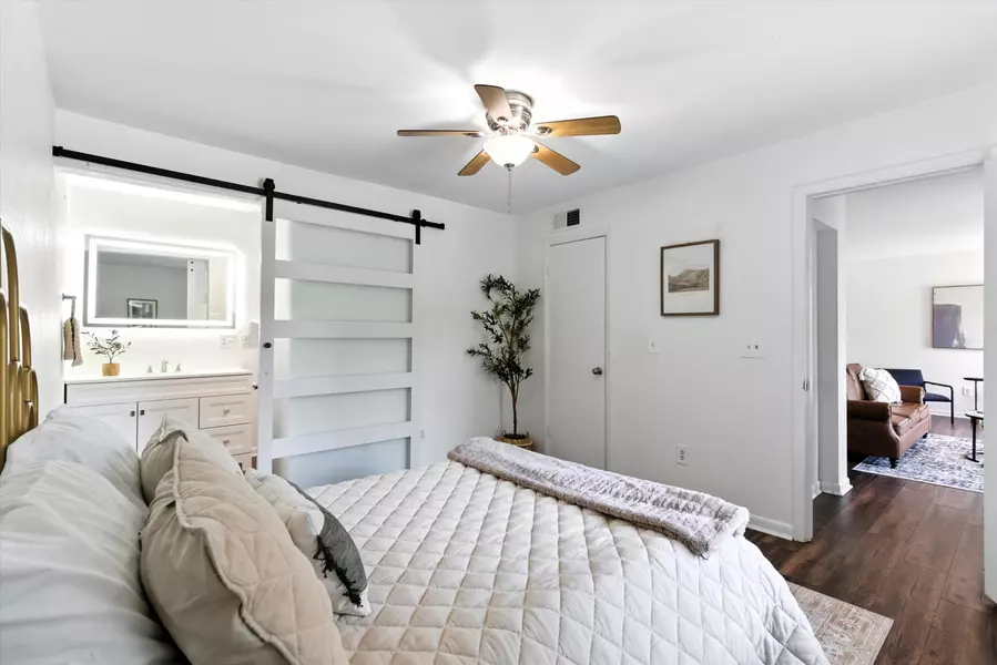 1481 Center Street Extension #302, Mount Pleasant, SC 29464