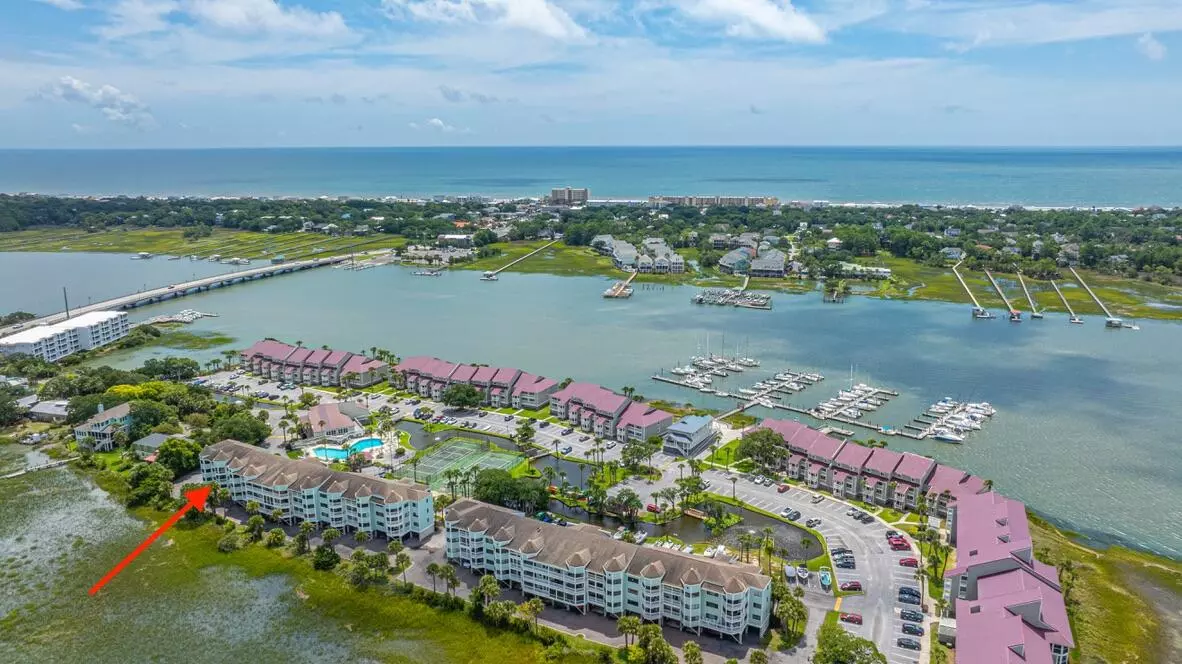 Folly Beach, SC 29439,152 W Mariners Cay Dr #152